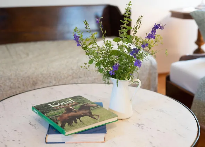 Horse Farm Pr' Kolenc